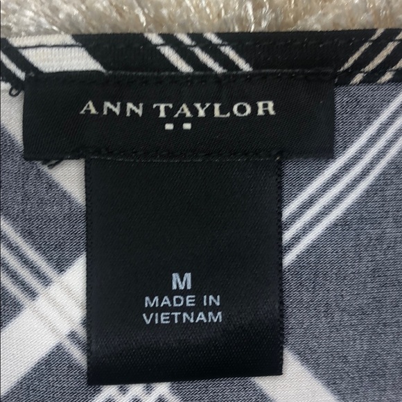 Classy Ann Taylor windowpane dress - Picture 5 of 6
